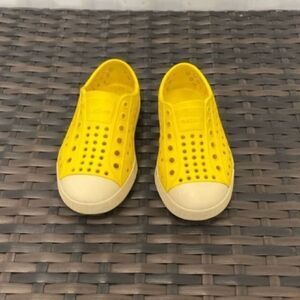 Native Jeffersons, Shoes Children Size 7